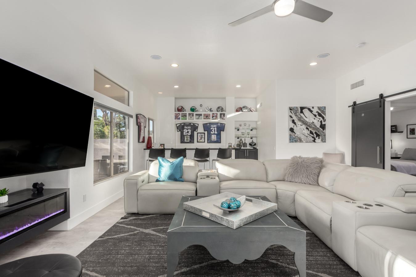 Chandler, Arizona, 85249, United States, 5 Bedrooms Bedrooms, ,3 BathroomsBathrooms,Residential,For Sale,1753779