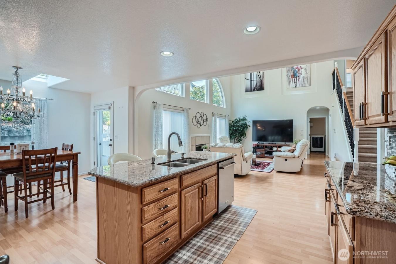 Vancouver, Washington, 98665, United States, 5 Bedrooms Bedrooms, ,3 BathroomsBathrooms,Residential,For Sale,1748560