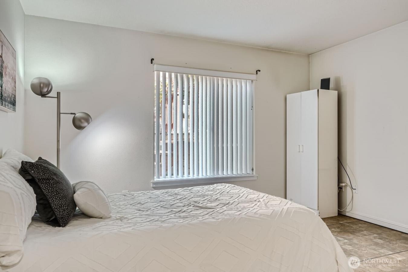 Vancouver, Washington, 98665, United States, 5 Bedrooms Bedrooms, ,3 BathroomsBathrooms,Residential,For Sale,1748560