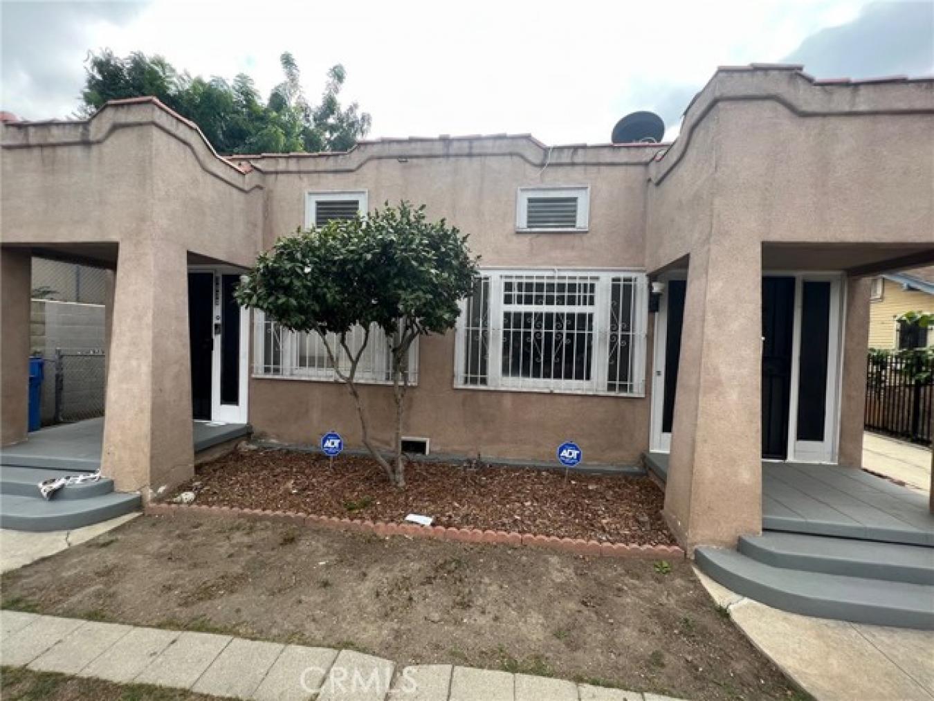 Los Angeles, California, 90006, United States, ,Residential,For Sale,1748558