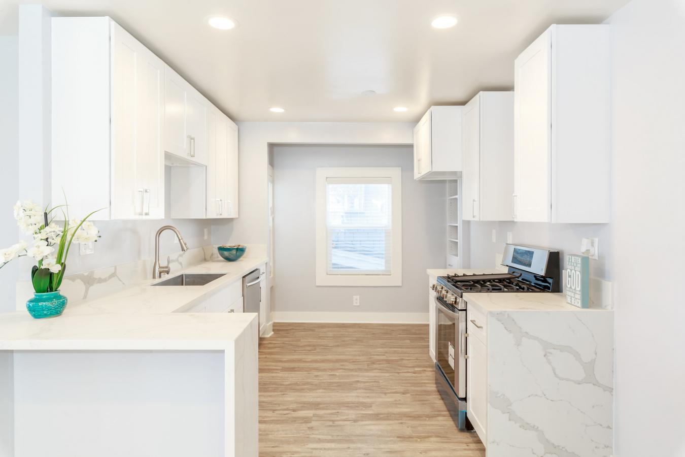 Hermosa Beach, California, 90254, United States, 11 Bedrooms Bedrooms, ,7 BathroomsBathrooms,Residential,For Sale,1747131