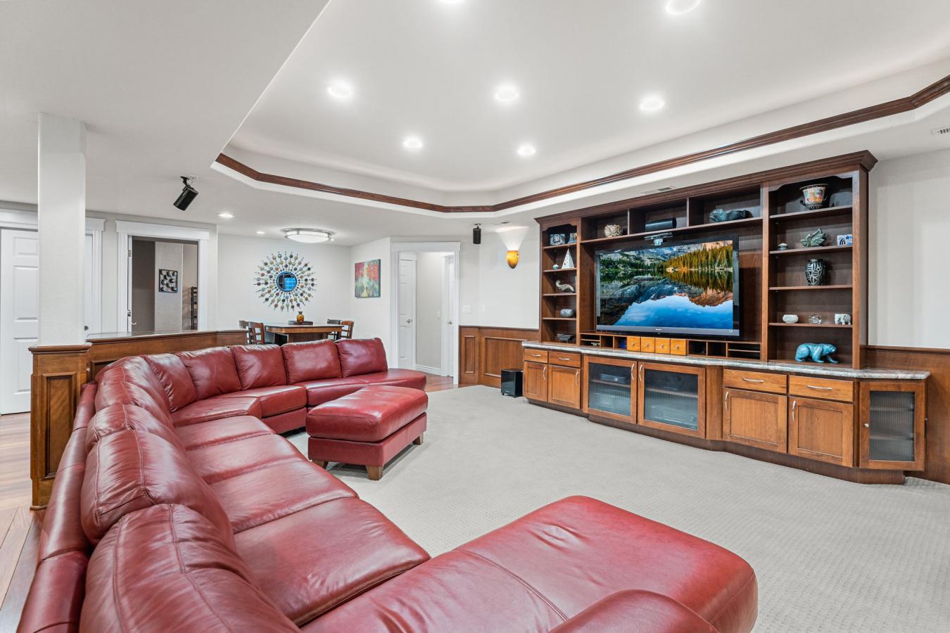 Littleton, Colorado, 80128, United States, 6 Bedrooms Bedrooms, ,5 BathroomsBathrooms,Residential,For Sale,1748553