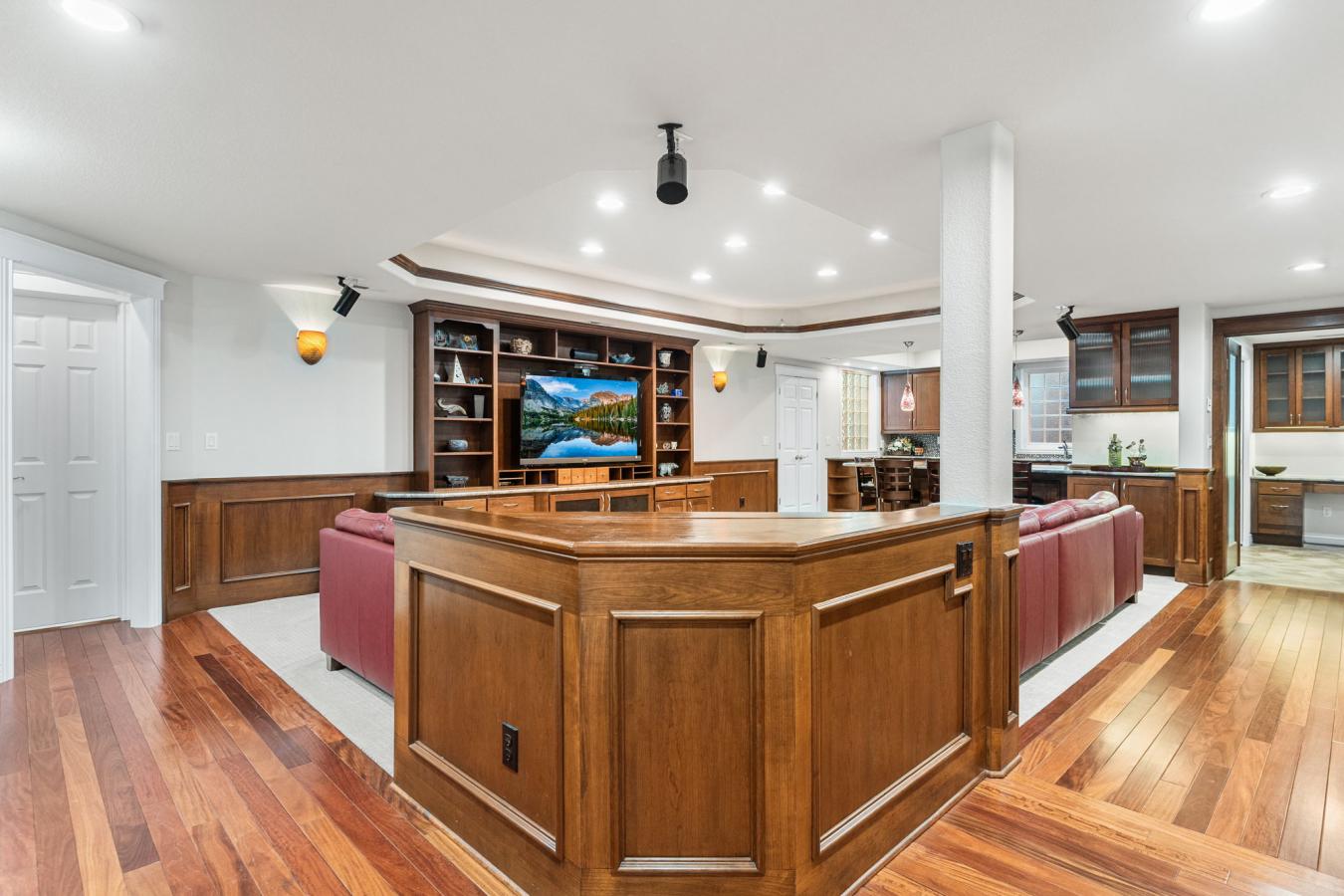 Littleton, Colorado, 80128, United States, 6 Bedrooms Bedrooms, ,5 BathroomsBathrooms,Residential,For Sale,1748553