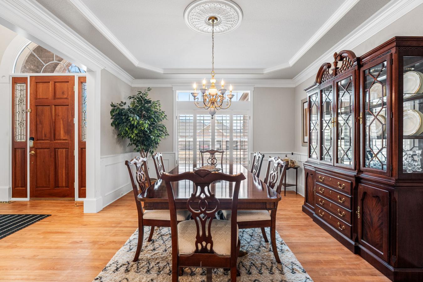 Littleton, Colorado, 80128, United States, 6 Bedrooms Bedrooms, ,5 BathroomsBathrooms,Residential,For Sale,1748553