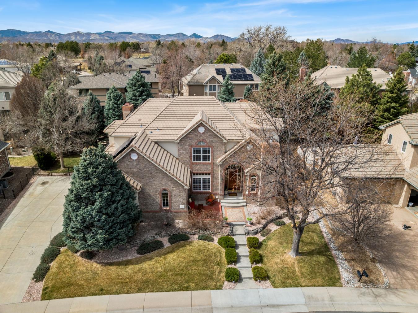 Littleton, Colorado, 80128, United States, 6 Bedrooms Bedrooms, ,5 BathroomsBathrooms,Residential,For Sale,1748553