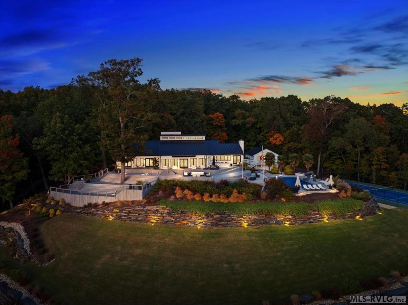 Littleton, North Carolina, 27850, United States, 4 Bedrooms Bedrooms, ,4 BathroomsBathrooms,Residential,For Sale,1748552