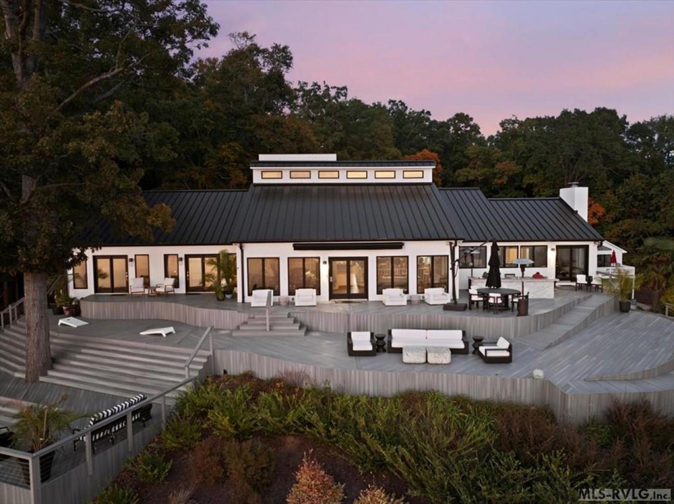 Littleton, North Carolina, 27850, United States, 4 Bedrooms Bedrooms, ,4 BathroomsBathrooms,Residential,For Sale,1748552