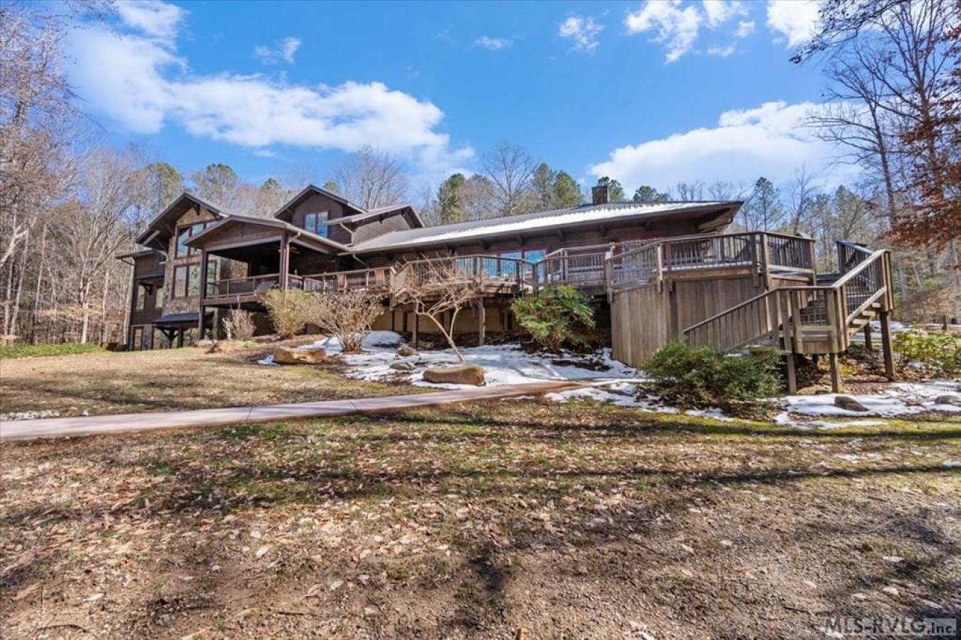 Littleton, North Carolina, 27850, United States, 4 Bedrooms Bedrooms, ,4 BathroomsBathrooms,Residential,For Sale,1748550