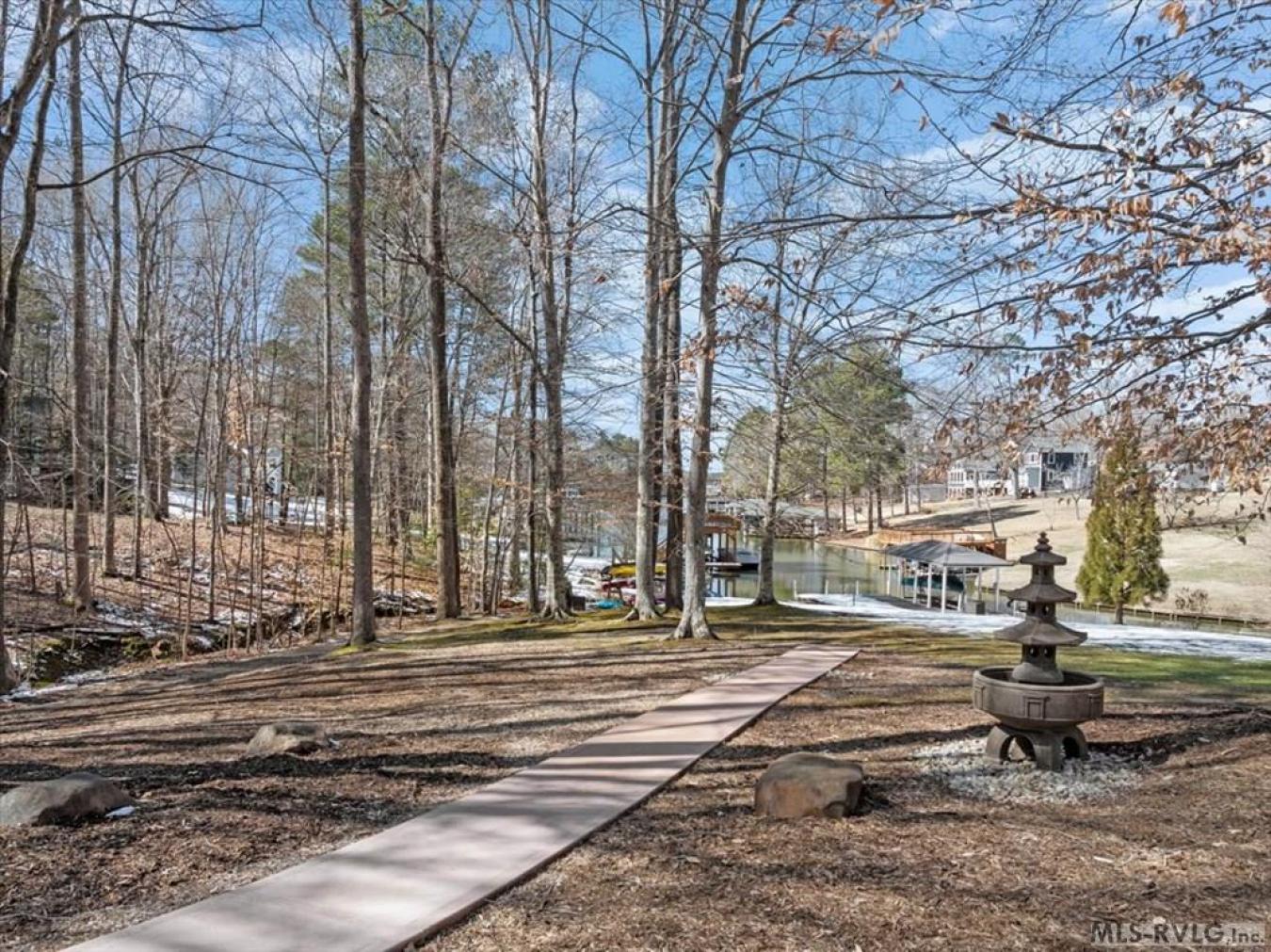 Littleton, North Carolina, 27850, United States, 4 Bedrooms Bedrooms, ,4 BathroomsBathrooms,Residential,For Sale,1748550