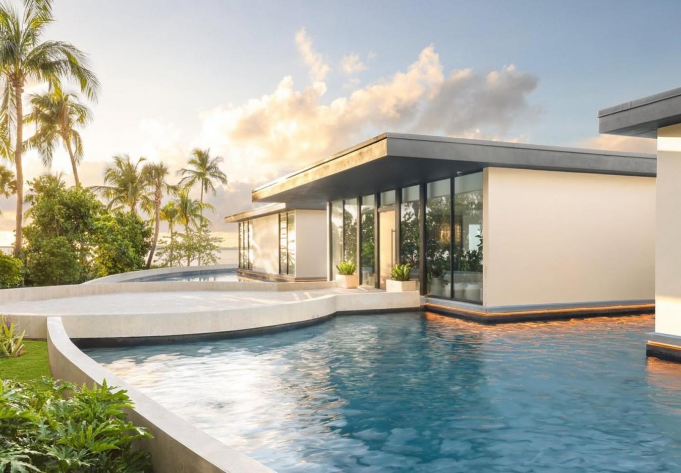 Miami, Florida, 33131, United States, 2 Bedrooms Bedrooms, ,5 BathroomsBathrooms,Residential,For Sale,1748548