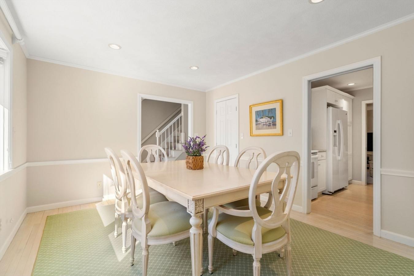 Wellesley, Massachusetts, 02482, United States, 2 Bedrooms Bedrooms, ,2 BathroomsBathrooms,Residential,For Sale,1749134