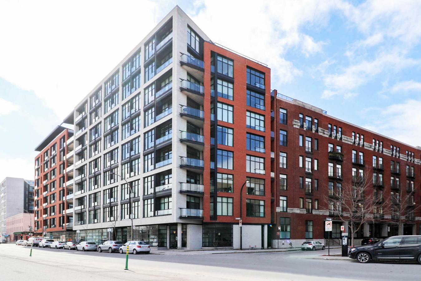 Montréal, QC, H3C5X5, Canada, 2 Bedrooms Bedrooms, ,1 BathroomBathrooms,Residential,For Sale,1749130