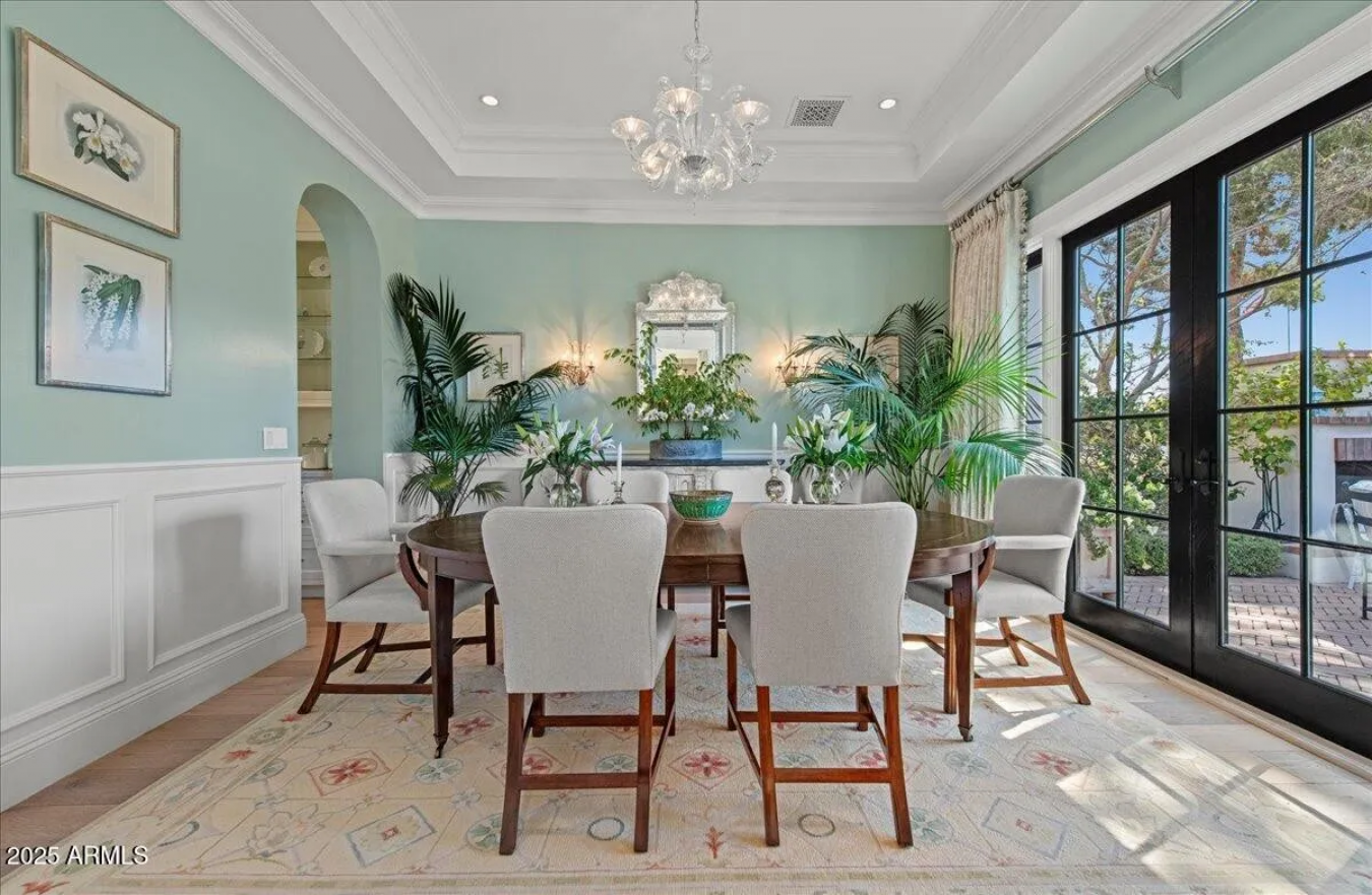 Phoenix, Arizona, 85018, United States, 5 Bedrooms Bedrooms, ,7 BathroomsBathrooms,Residential,For Sale,1748036