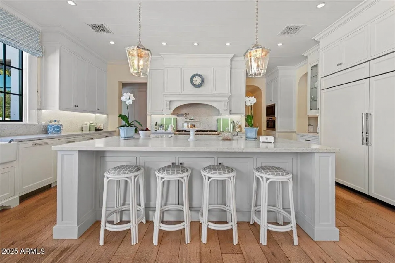 Phoenix, Arizona, 85018, United States, 5 Bedrooms Bedrooms, ,7 BathroomsBathrooms,Residential,For Sale,1748036