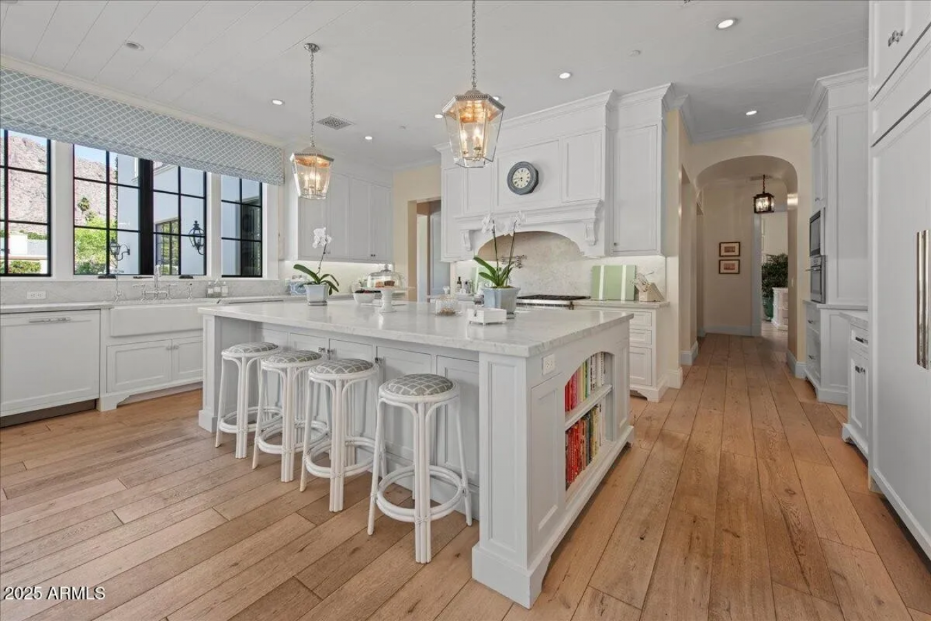 Phoenix, Arizona, 85018, United States, 5 Bedrooms Bedrooms, ,7 BathroomsBathrooms,Residential,For Sale,1748036