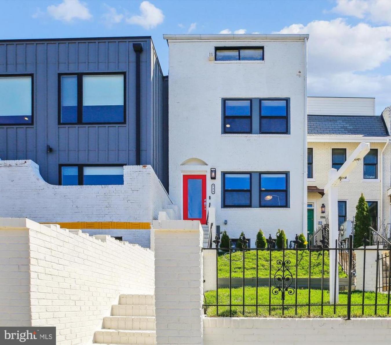 Washington, District Of Columbia, 20002, United States, 5 Bedrooms Bedrooms, ,4 BathroomsBathrooms,Residential,For Sale,1749114