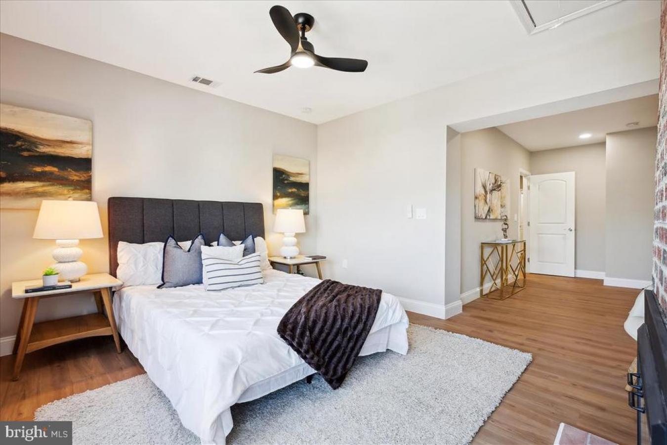 Washington, District Of Columbia, 20002, United States, 5 Bedrooms Bedrooms, ,4 BathroomsBathrooms,Residential,For Sale,1749114