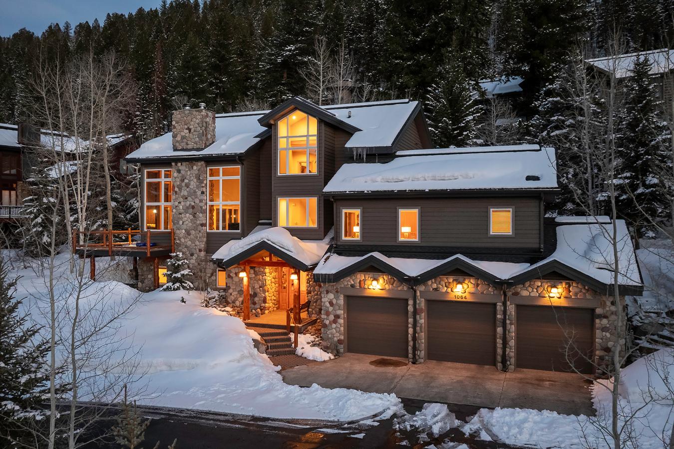 Steamboat Springs, Colorado, 80487, United States, 4 Bedrooms Bedrooms, ,4 BathroomsBathrooms,Residential,For Sale,1749101