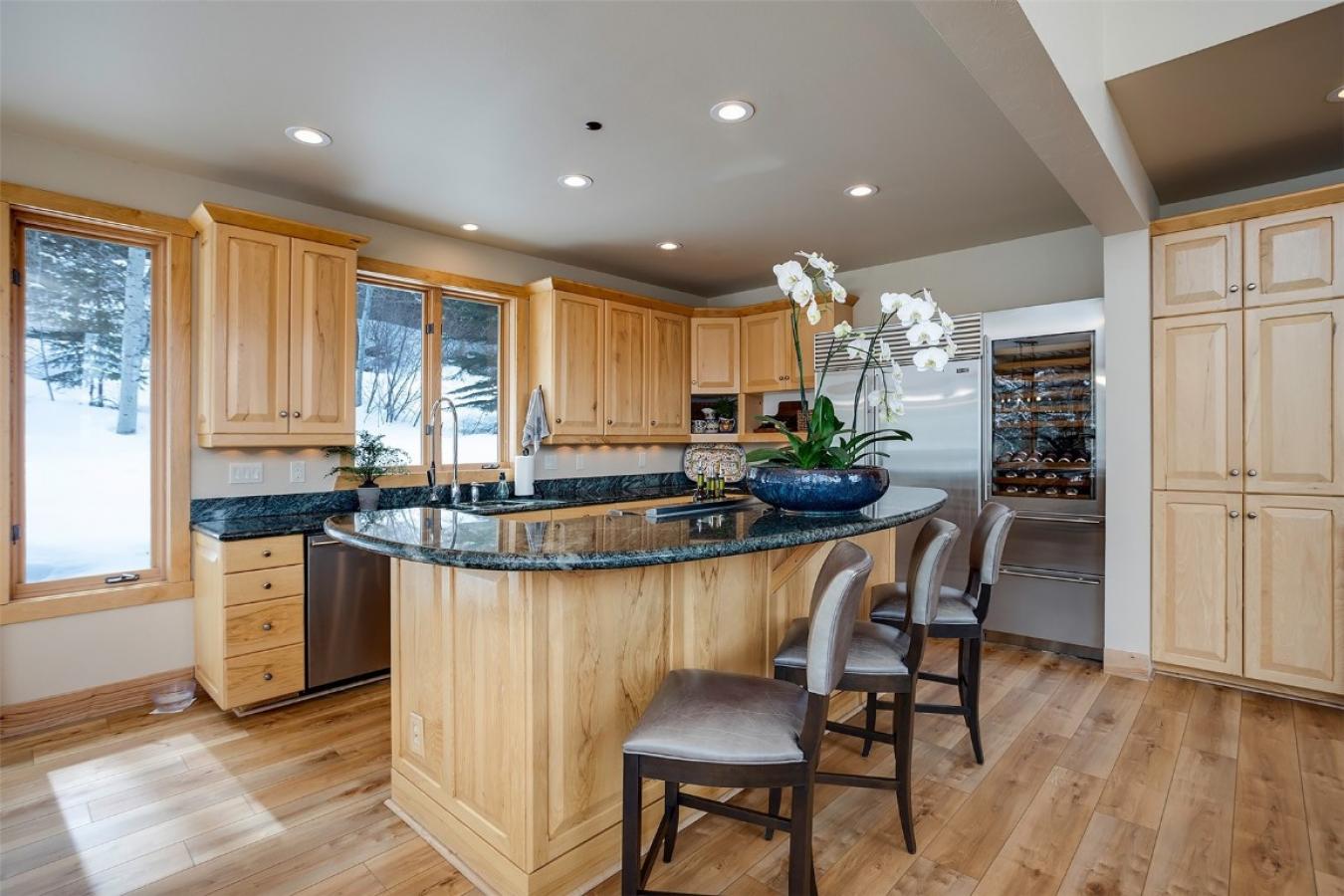 Steamboat Springs, Colorado, 80487, United States, 4 Bedrooms Bedrooms, ,4 BathroomsBathrooms,Residential,For Sale,1749101