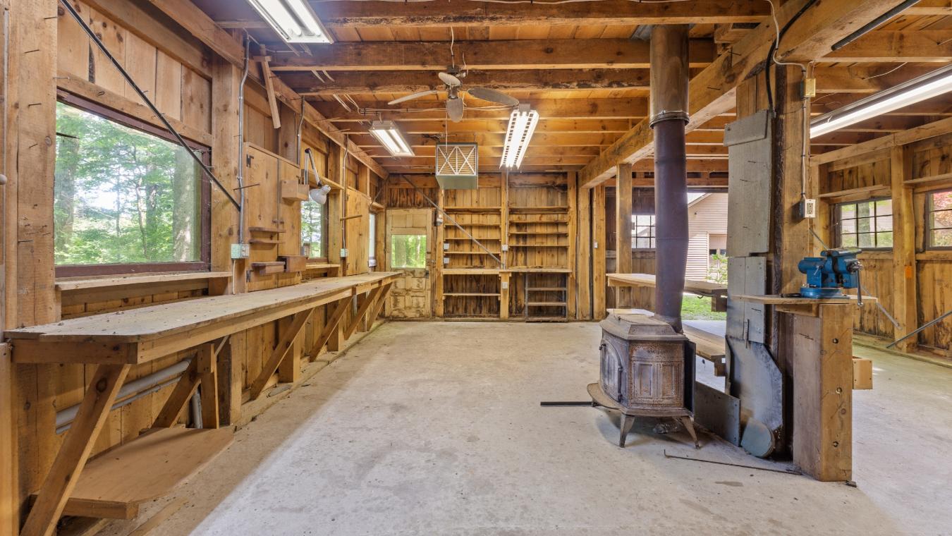 Egremont, Massachusetts, 01258, United States, 5 Bedrooms Bedrooms, ,4 BathroomsBathrooms,Residential,For Sale,1753423