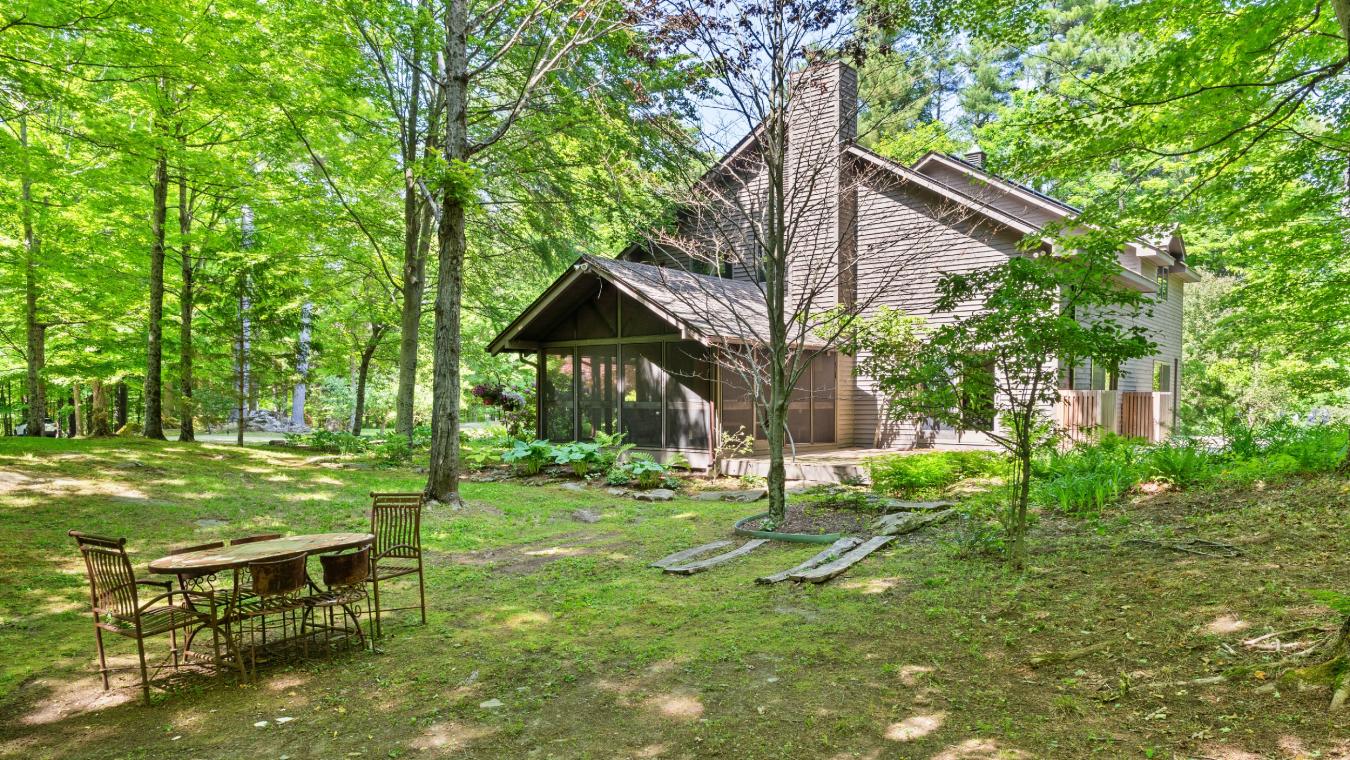 Egremont, Massachusetts, 01258, United States, 5 Bedrooms Bedrooms, ,4 BathroomsBathrooms,Residential,For Sale,1753423