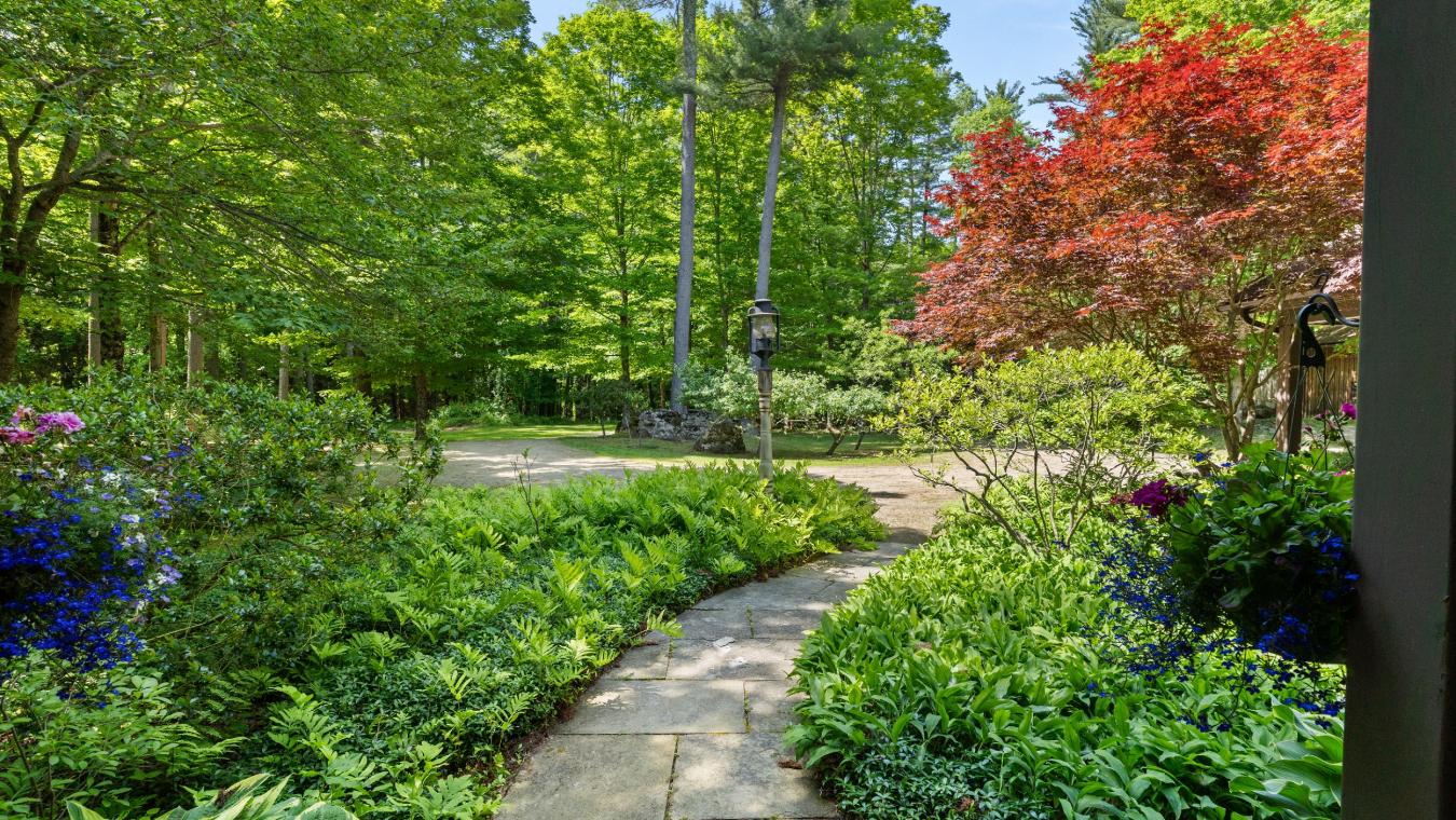 Egremont, Massachusetts, 01258, United States, 5 Bedrooms Bedrooms, ,4 BathroomsBathrooms,Residential,For Sale,1753423