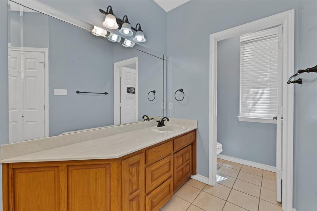 Hudson Oaks, Texas, 76087, United States, 5 Bedrooms Bedrooms, ,5 BathroomsBathrooms,Residential,For Sale,1753777