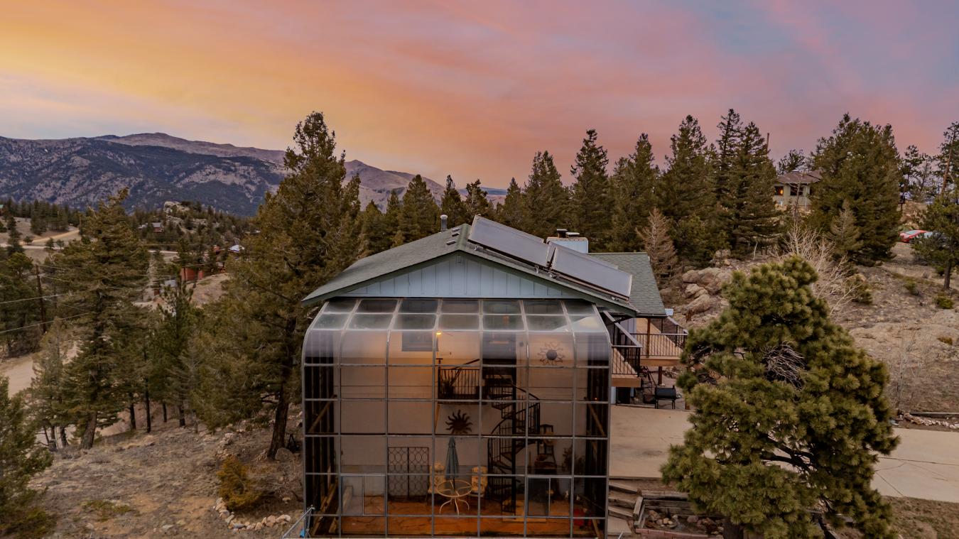 Boulder, Colorado, 80302, United States, 4 Bedrooms Bedrooms, ,3 BathroomsBathrooms,Residential,For Sale,1753759
