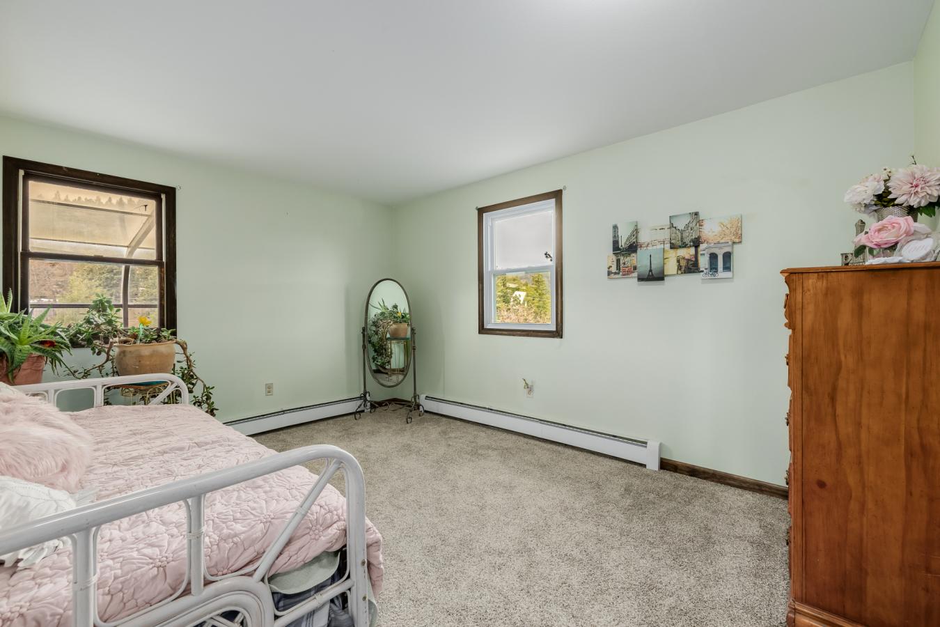 Boulder, Colorado, 80302, United States, 4 Bedrooms Bedrooms, ,3 BathroomsBathrooms,Residential,For Sale,1753759