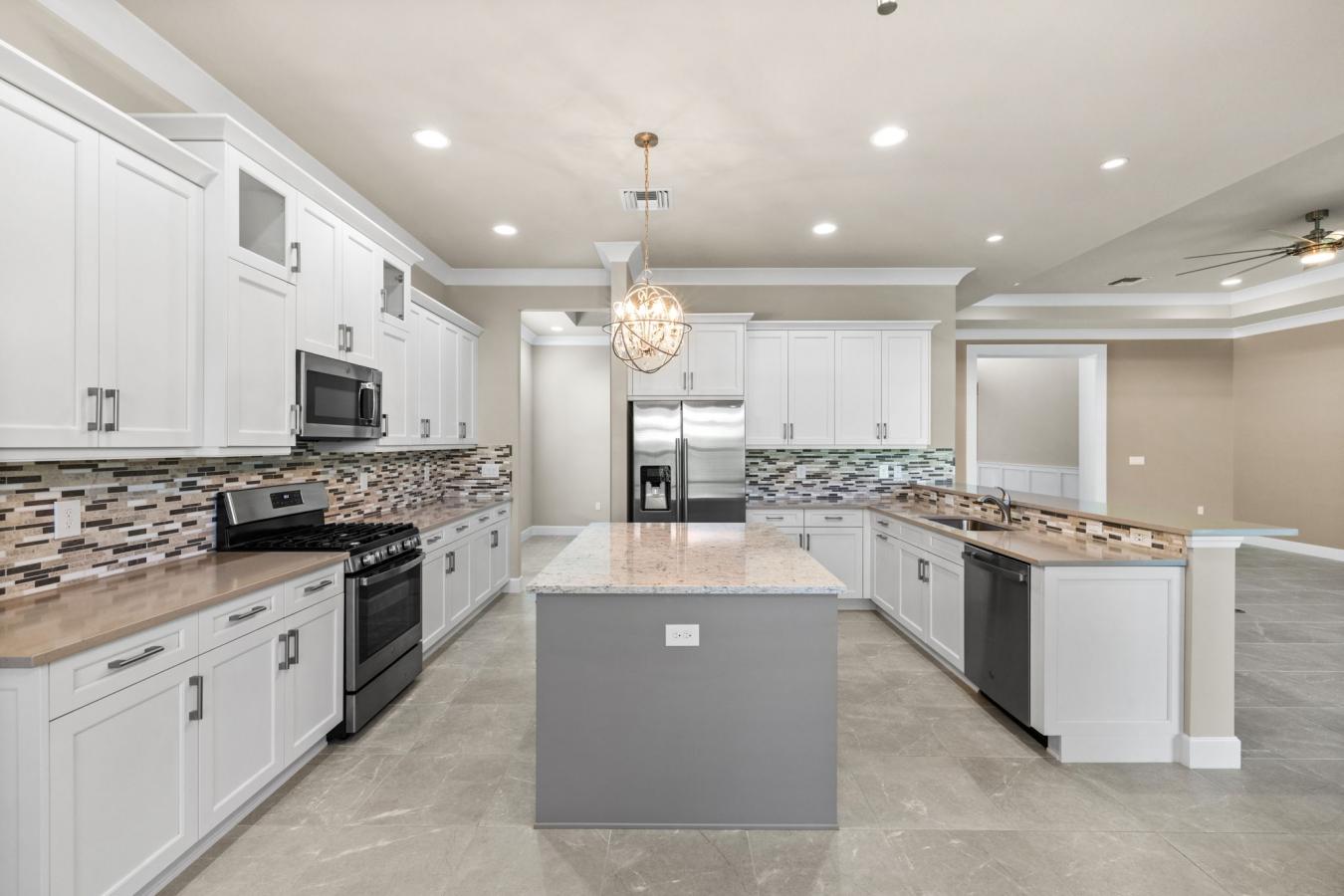 Bonita Springs, Florida, 34135, United States, 2 Bedrooms Bedrooms, ,3 BathroomsBathrooms,Residential,For Sale,1753739