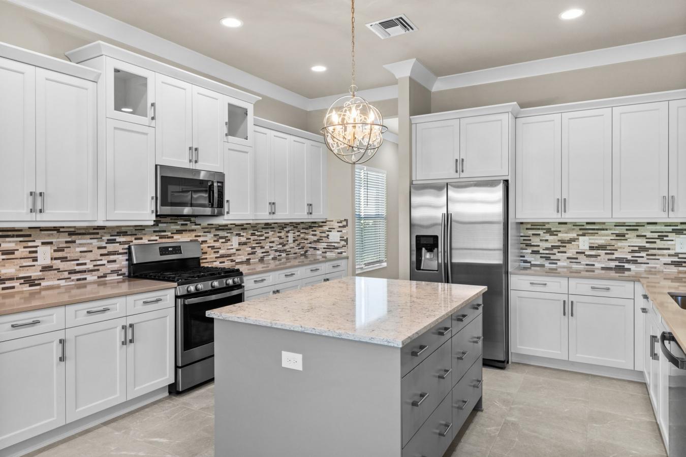 Bonita Springs, Florida, 34135, United States, 2 Bedrooms Bedrooms, ,3 BathroomsBathrooms,Residential,For Sale,1753739