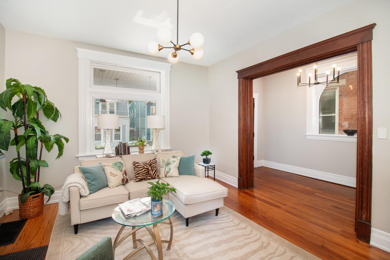 Modern Elegance in Historic Prospect Hill Experience the perfect fusio – image 3