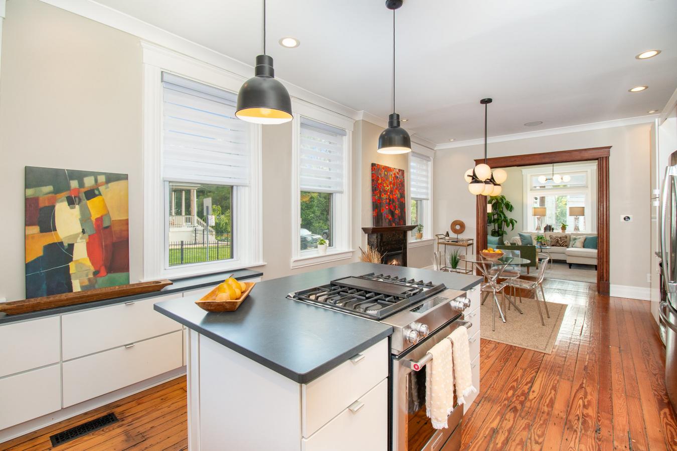 Modern Elegance in Historic Prospect Hill Experience the perfect fusio – image 11