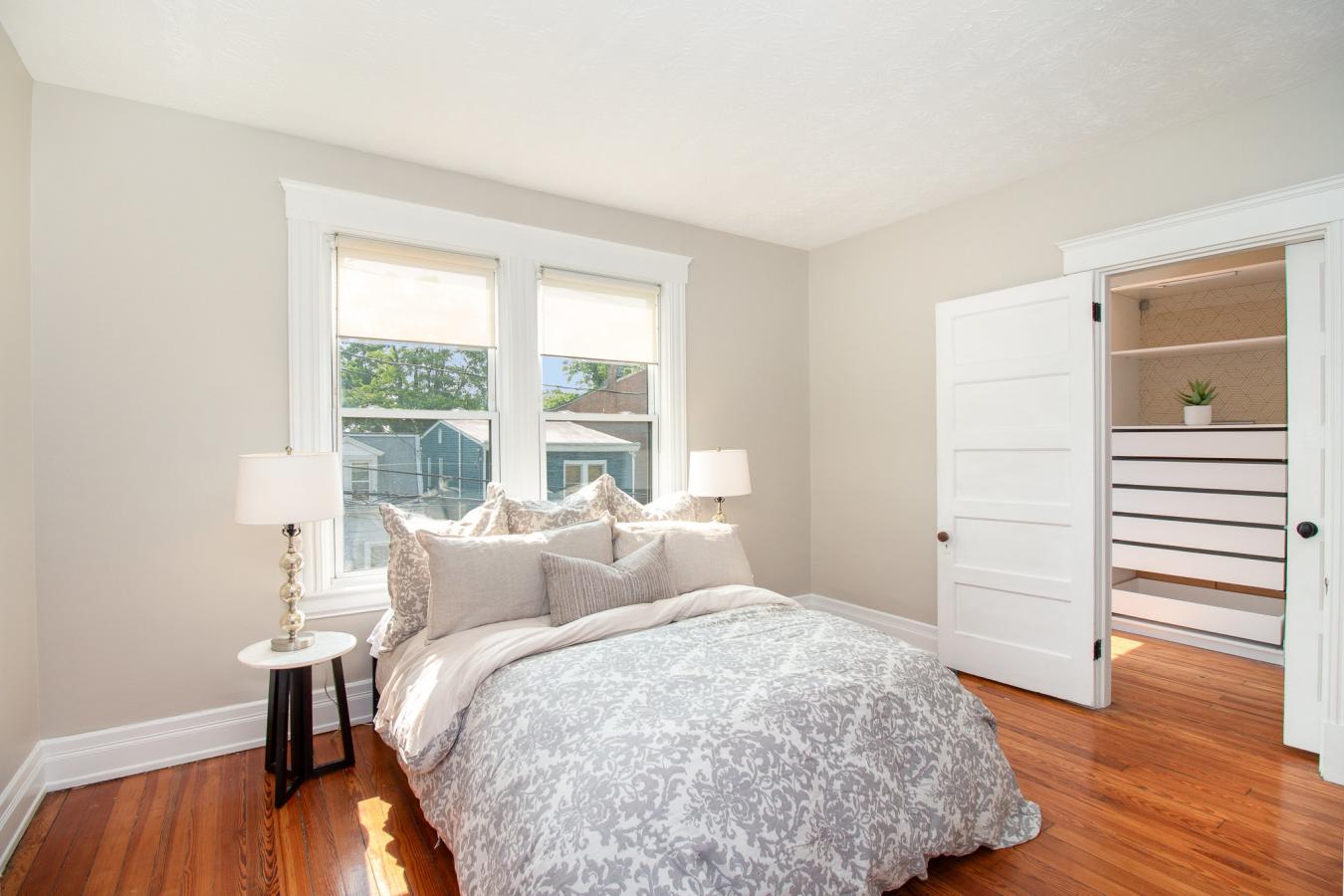 Modern Elegance in Historic Prospect Hill Experience the perfect fusio – image 14