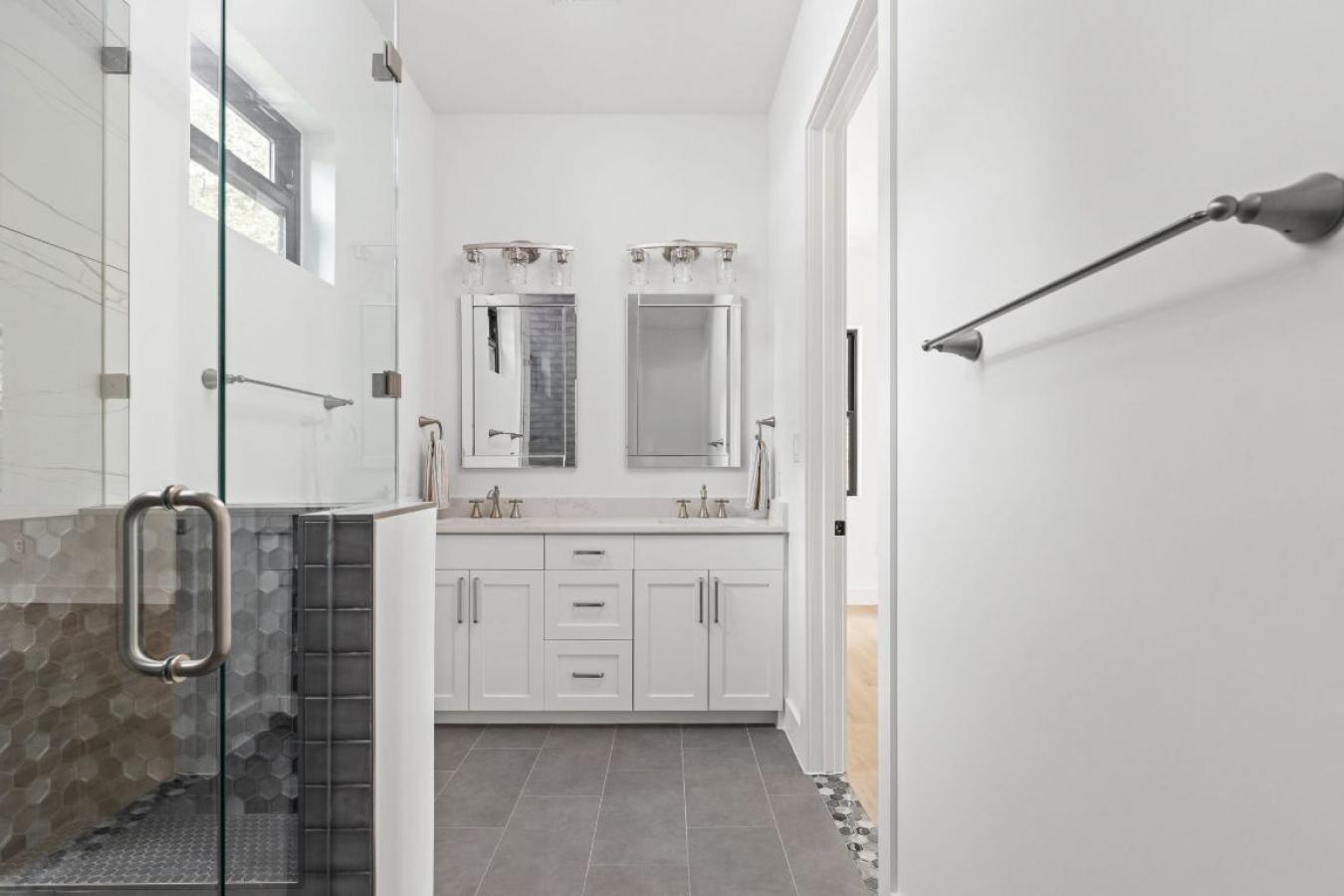 Austin, Texas, 78734, United States, 5 Bedrooms Bedrooms, ,5 BathroomsBathrooms,Residential,For Sale,1753732