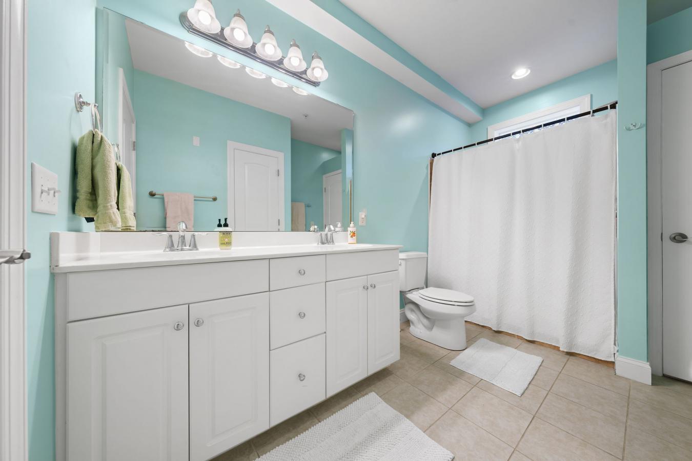 Carolina Beach, North Carolina, 28428, United States, 2 Bedrooms Bedrooms, ,2 BathroomsBathrooms,Residential,For Sale,1753730