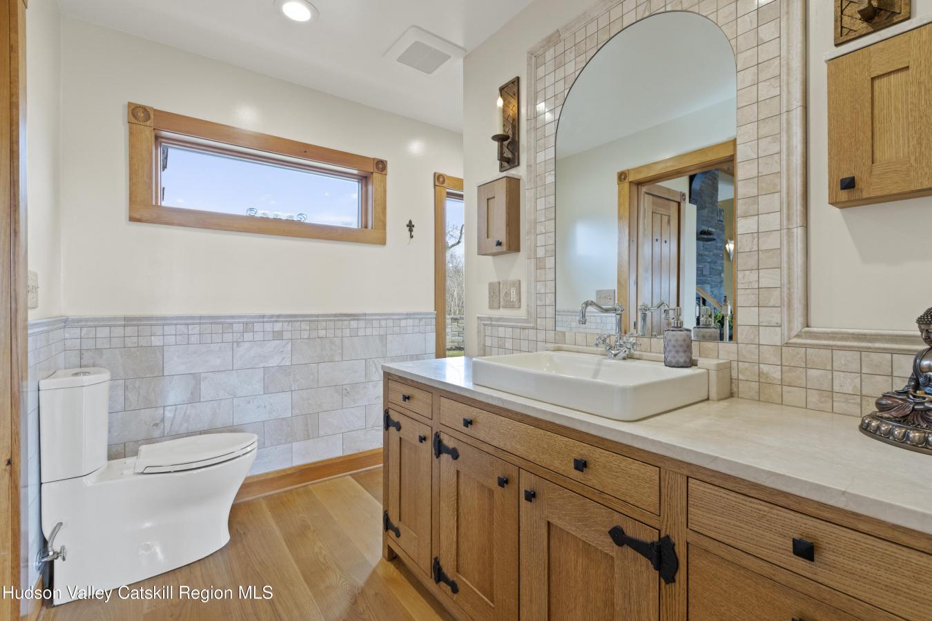 Kingston, New York, 12401, United States, 4 Bedrooms Bedrooms, ,4 BathroomsBathrooms,Residential,For Sale,1753726