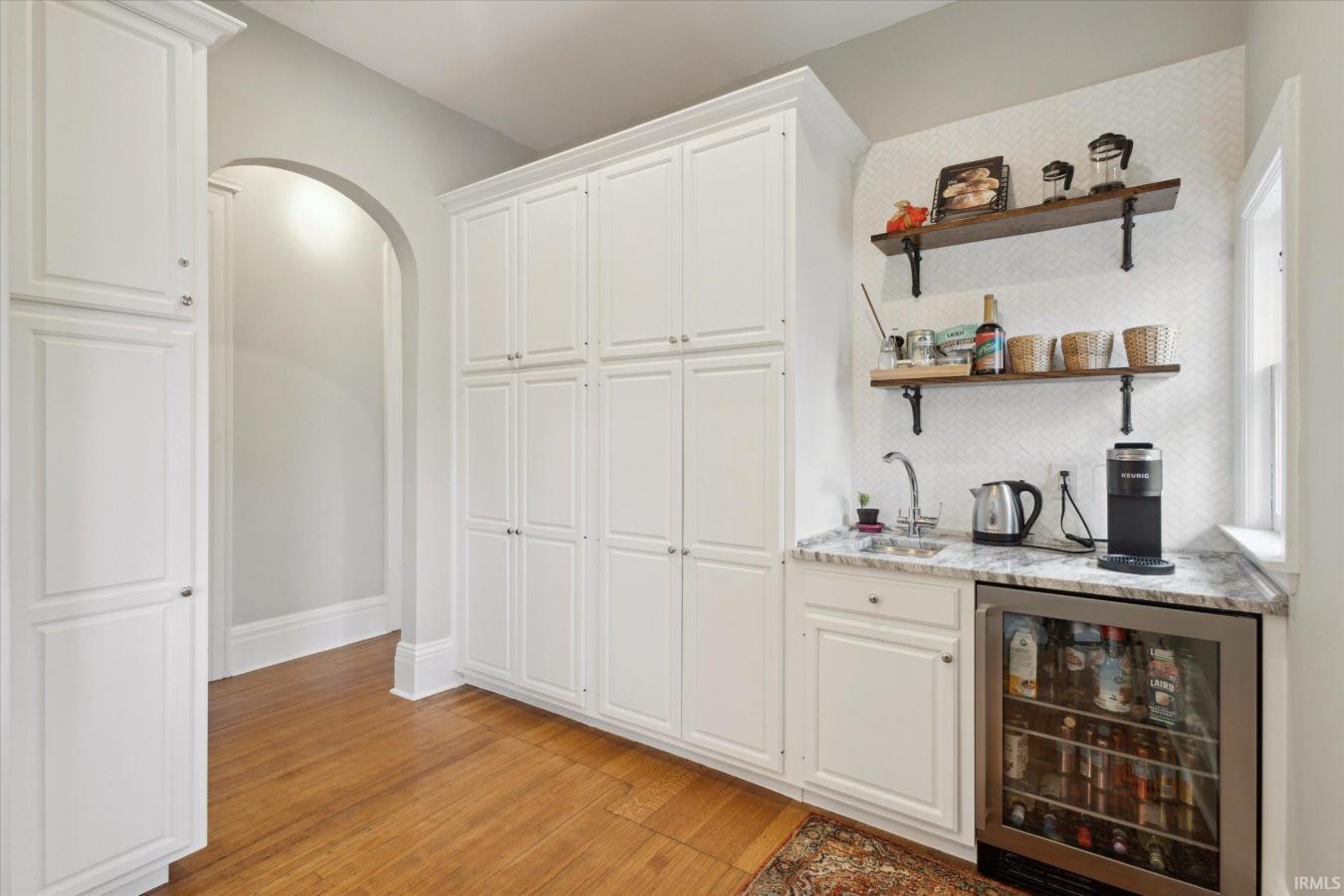 South Bend, Indiana, 46617-3105, United States, 6 Bedrooms Bedrooms, ,4 BathroomsBathrooms,Residential,For Sale,1755078