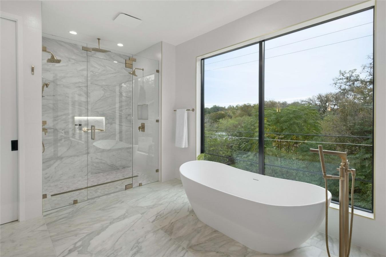 Austin, Texas, 78704, United States, 5 Bedrooms Bedrooms, ,4 BathroomsBathrooms,Residential,For Sale,1755063