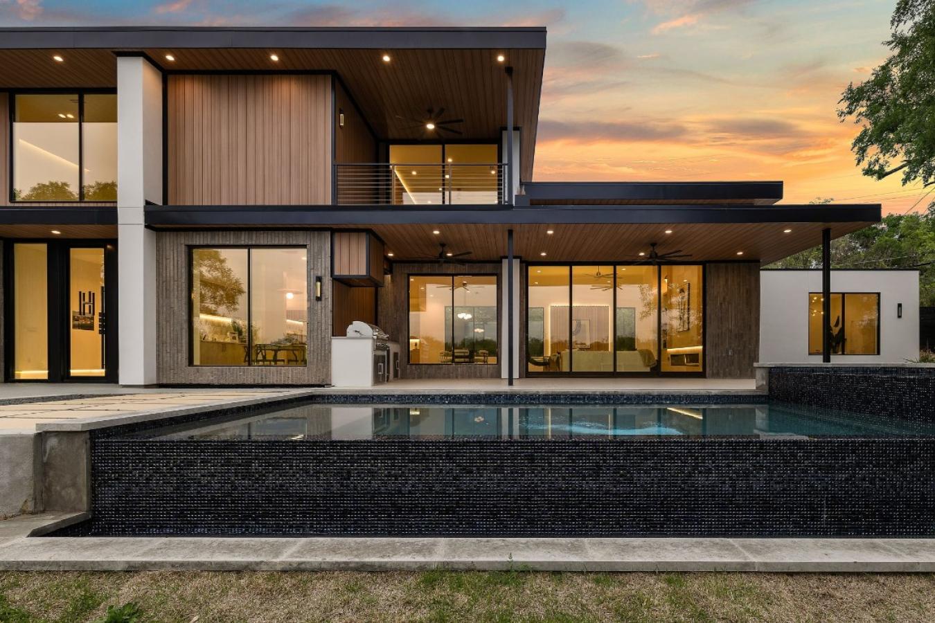 Austin, Texas, 78704, United States, 5 Bedrooms Bedrooms, ,4 BathroomsBathrooms,Residential,For Sale,1755063