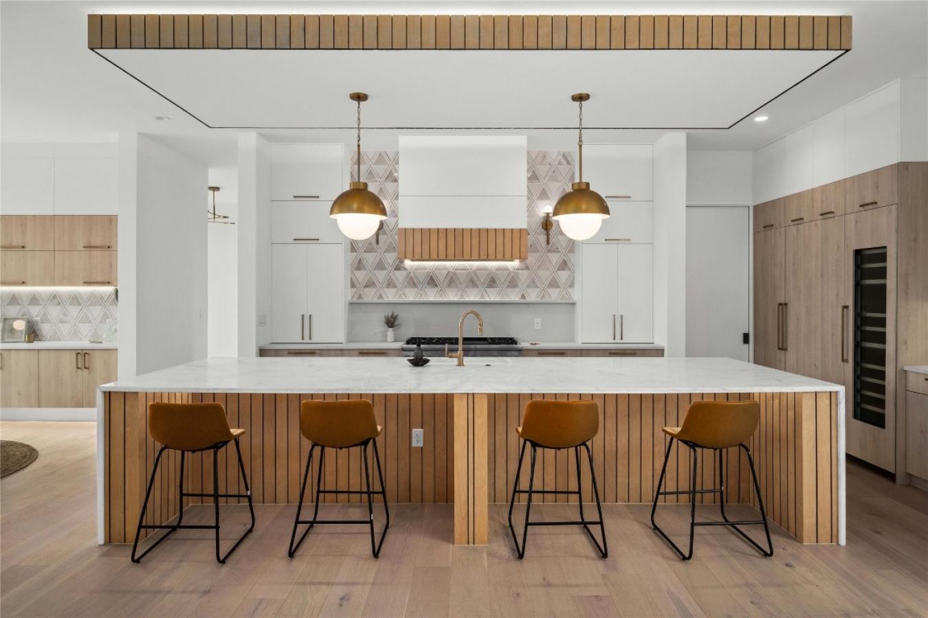 Austin, Texas, 78704, United States, 5 Bedrooms Bedrooms, ,4 BathroomsBathrooms,Residential,For Sale,1755063