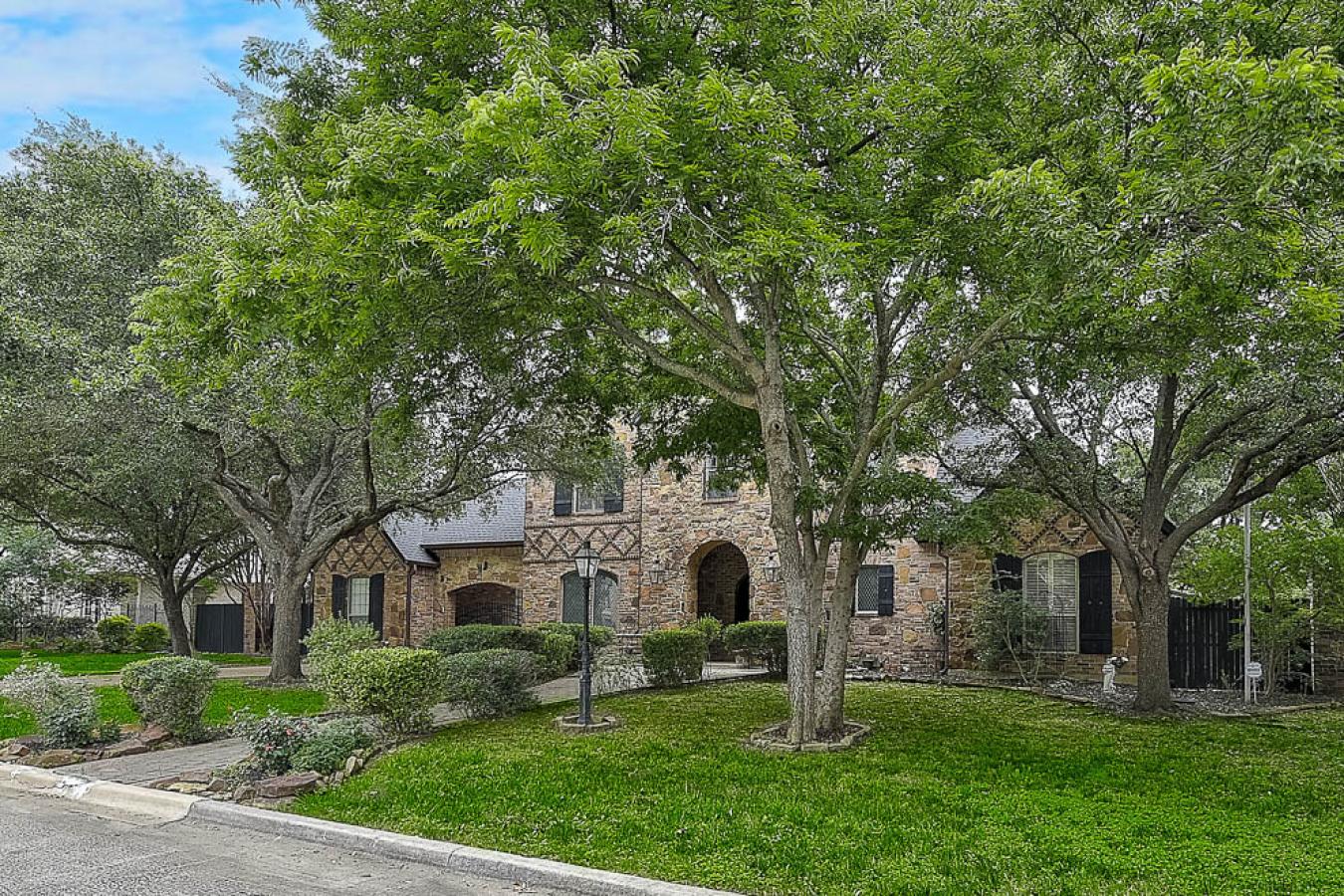 Southlake, Texas, 76092, United States, 5 Bedrooms Bedrooms, ,4 BathroomsBathrooms,Residential,For Sale,1765238