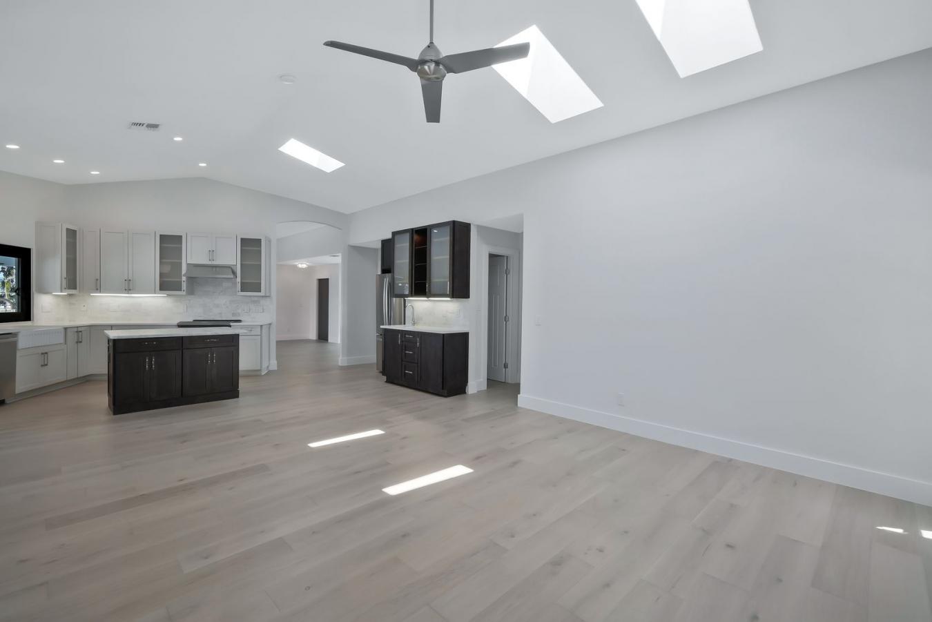 Sanibel, Florida, 33957, United States, 3 Bedrooms Bedrooms, ,2 BathroomsBathrooms,Residential,For Sale,1755040