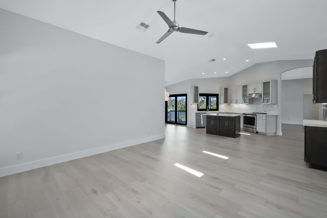 Sanibel, Florida, 33957, United States, 3 Bedrooms Bedrooms, ,2 BathroomsBathrooms,Residential,For Sale,1755040