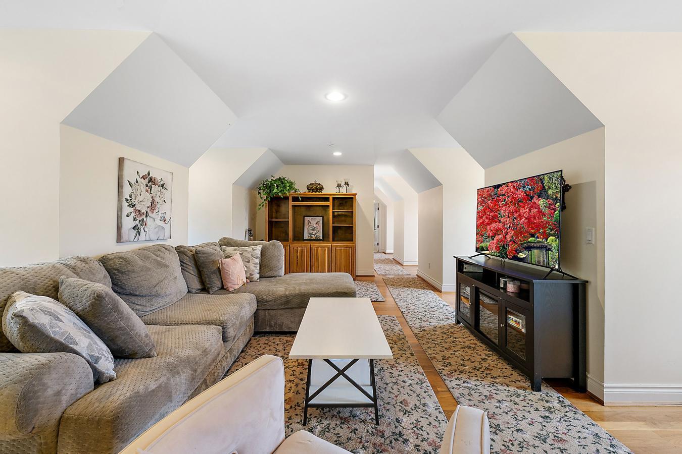 Goodrich, Michigan, 48438, United States, 8 Bedrooms Bedrooms, ,8 BathroomsBathrooms,Residential,For Sale,1755038