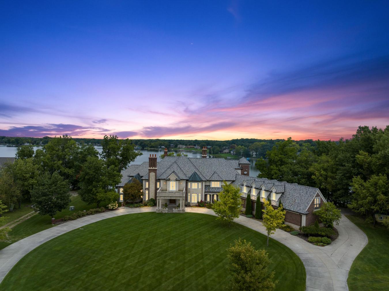 Goodrich, Michigan, 48438, United States, 8 Bedrooms Bedrooms, ,8 BathroomsBathrooms,Residential,For Sale,1755038