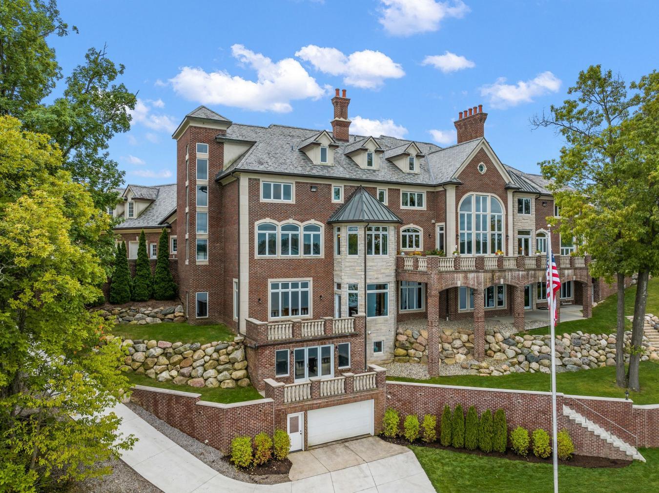 Goodrich, Michigan, 48438, United States, 8 Bedrooms Bedrooms, ,8 BathroomsBathrooms,Residential,For Sale,1755038