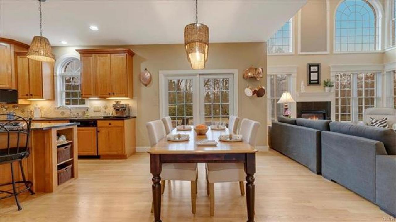 Bethlehem, Pennsylvania, 18020, United States, 4 Bedrooms Bedrooms, ,5 BathroomsBathrooms,Residential,For Sale,1756185