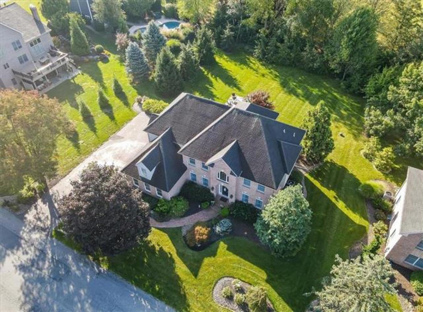 Bethlehem, Pennsylvania, 18020, United States, 4 Bedrooms Bedrooms, ,5 BathroomsBathrooms,Residential,For Sale,1756185