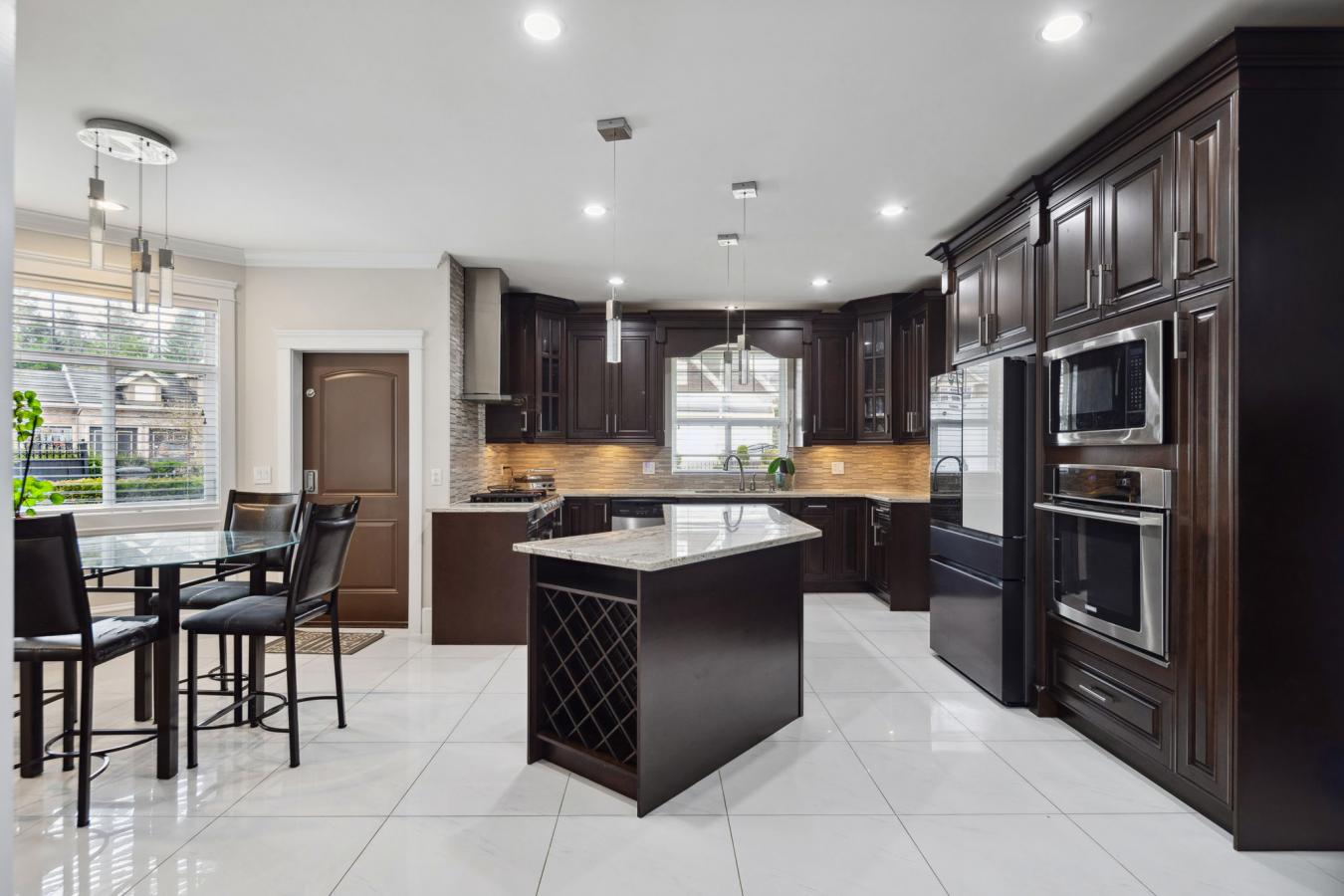 Surrey, BC, V4N 5S3, Canada, 5 Bedrooms Bedrooms, ,7 BathroomsBathrooms,Residential,For Sale,1756179